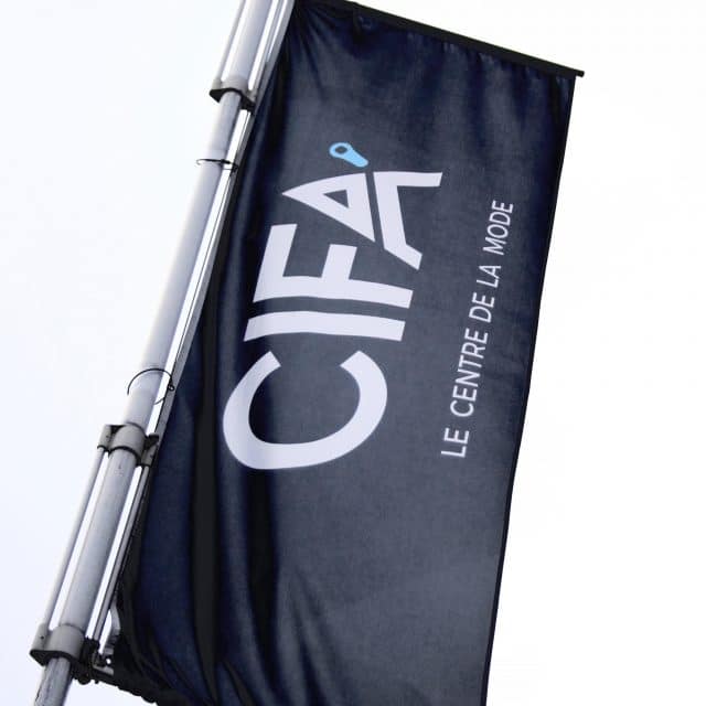 signalétique drapeau CIFA-shops